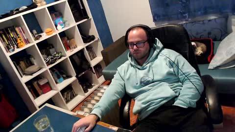 ravingr3d3 online show from January 18, 10:39 pm