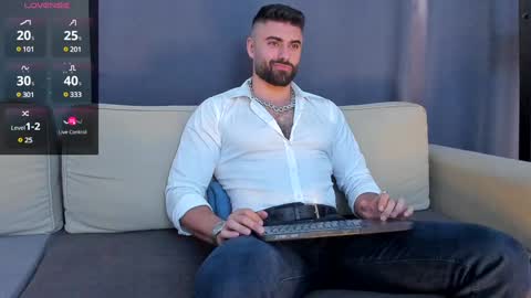 Snapshot of rawadam chatting on December 13, 10:41 am Adam online show from December 13, 10:41 am