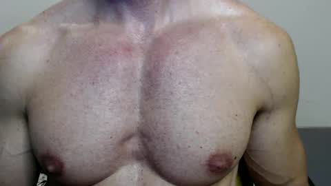 razorramon13 online show from March 11, 3:23 pm