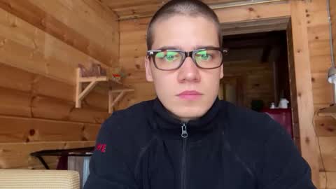 AliceEve online show from November 25, 8:49 am