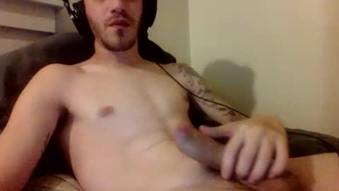 Snapshot of redlighter26 chatting on December 14, 10:02 am Red Lighter online show from December 14, 10:02 am