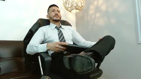   REIKO  online show from January 16, 8:03 pm