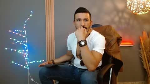   REIKO  online show from February 7, 7:30 pm