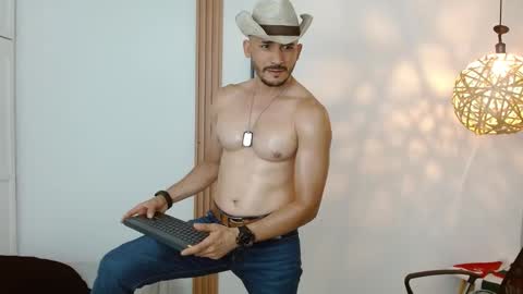   REIKO  online show from December 19, 10:00 pm