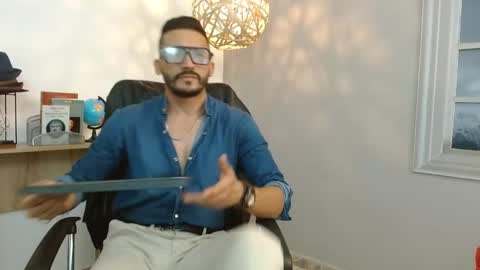   REIKO  online show from February 26, 7:36 pm