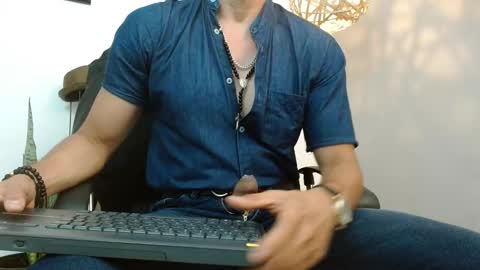   REIKO  online show from January 23, 7:51 pm