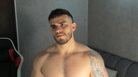 Snapshot of ricardogonzalez666 chatting on January 18, 9:24 pm ricardogonzalez666 online show from January 18, 9:24 pm