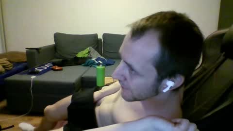 ricciardio online show from June 2, 9:05 pm
