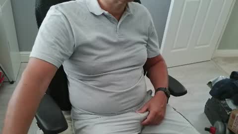 UK Straight Guy online show from July 6, 12:02 pm
