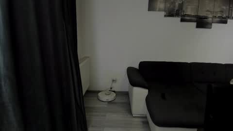 RichardDarell online show from April 17, 5:32 am