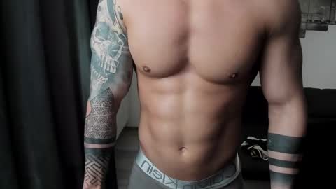 RichardDarell online show from April 11, 7:45 am