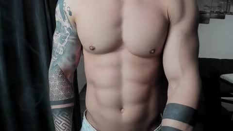 RichardDarell online show from February 8, 7:25 am