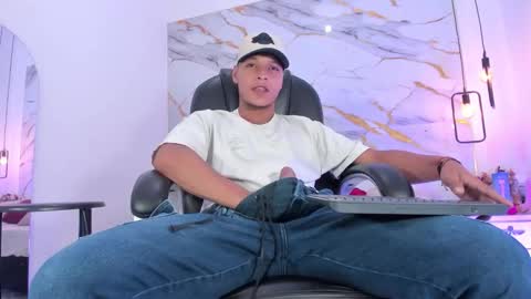 Ricky  online show from October 31, 1:58 pm