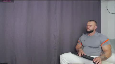 rickymiami1 online show from September 28, 7:01 pm