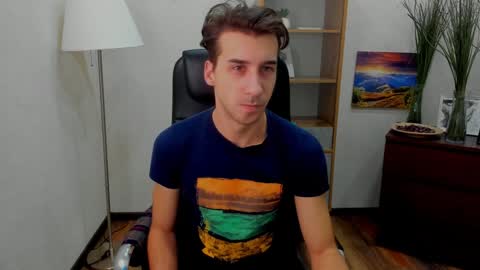 Snapshot of rishu_ chatting on January 11, 10:19 am VAnitas online show from January 11, 10:19 am