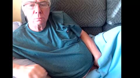 Snapshot of rk504 chatting on January 5, 4:59 pm Ron online show from January 5, 4:59 pm