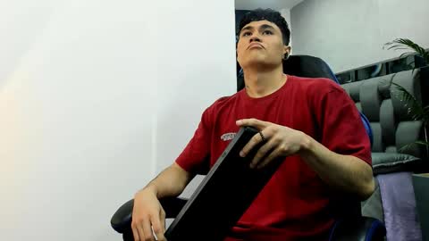 Roan Birkin online show from September 28, 7:34 pm