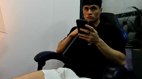 Roan Birkin online show from September 29, 8:48 pm