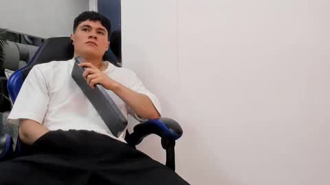 Roan Birkin online show from October 16, 9:34 pm