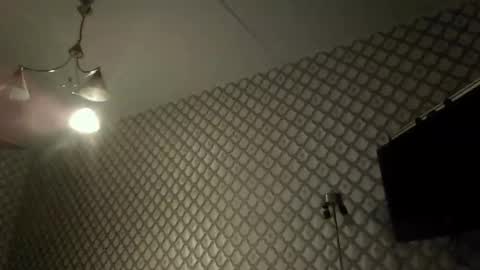 rob18997 online show from December 21, 10:29 pm