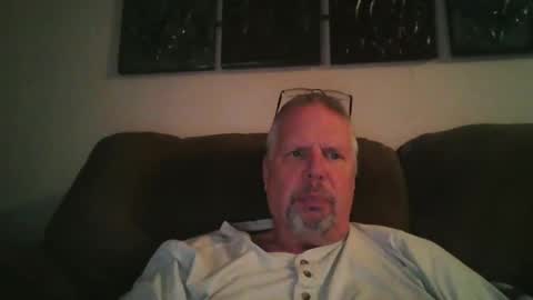 Snapshot of rob9271963 chatting on January 7, 1:28 am Rob online show from January 7, 1:28 am