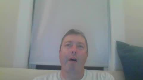 rob_bower_guy online show from November 3, 1:10 am