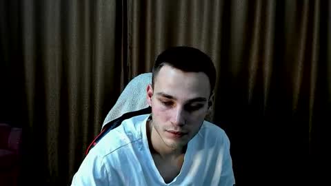 robert10211 online show from January 14, 10:24 pm