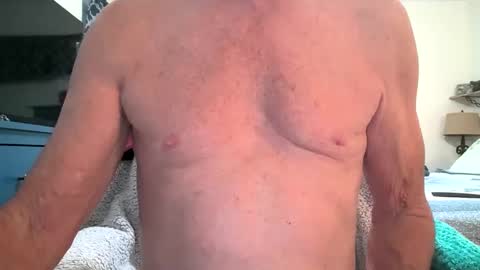 robert online show from October 1, 8:02 pm