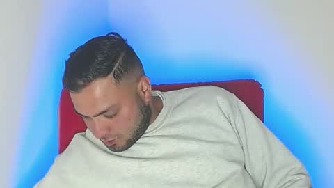 Stiven - online show from March 20, 7:23 am