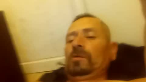 robertsaiz4200 online show from October 11, 12:58 am