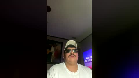 roberttercero521 online show from December 4, 6:09 am