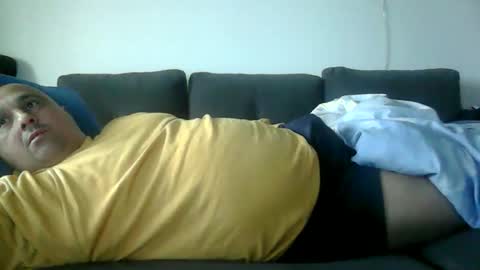 robin online show from April 18, 11:55 am