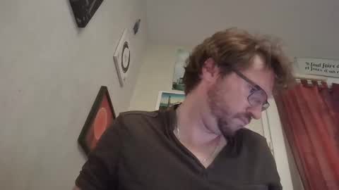 robinouhot online show from February 14, 7:38 am