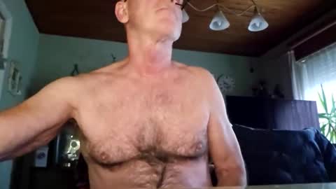 robke1966 online show from February 6, 7:49 am