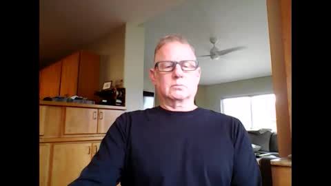 robo0000 online show from January 7, 6:57 pm