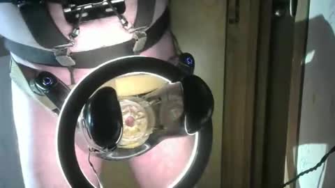 Robodickmilker online show from April 6, 2:52 am