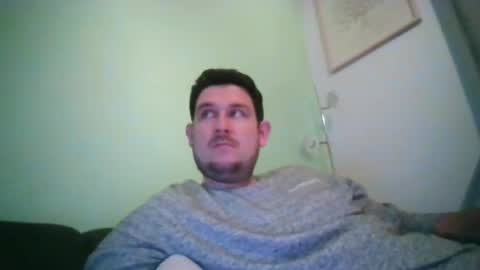 Robin online show from February 28, 10:31 pm