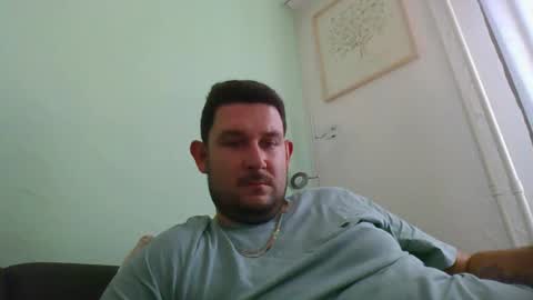 Robin online show from September 20, 9:20 am