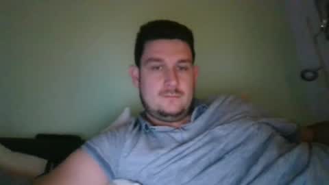 Robin online show from December 18, 8:57 pm