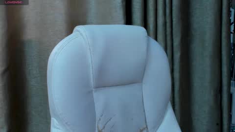 rocco_santos online show from November 17, 10:02 pm