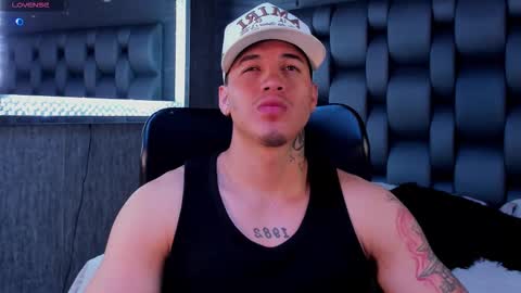 rocco_santos online show from November 12, 1:55 am