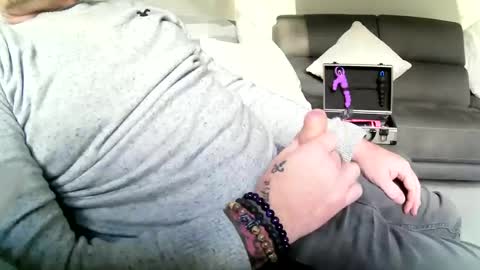 Joey online show from January 3, 2:30 pm