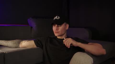 MY NAME  CAN SEE ALL MY CUM VIDEO BUY FAN SUB. online show from December 22, 6:27 pm