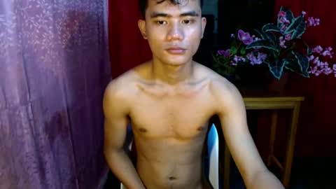 roianboyyy online show from July 10, 12:36 am