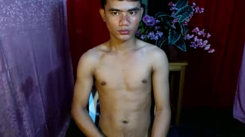 roianboyyy online show from July 23, 2:31 am