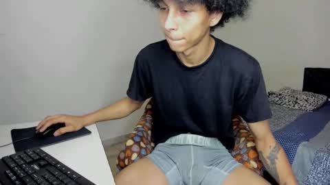 rolling_05 online show from November 10, 2:22 pm