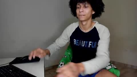 rolling_05 online show from January 16, 9:17 pm