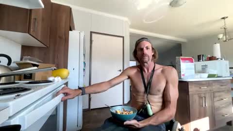 Rollinintheweeds online show from September 16, 8:31 pm