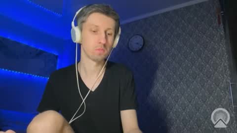 roma305991 online show from March 7, 10:18 pm