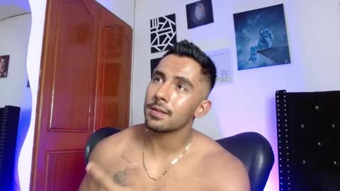 Roman online show from April 10, 9:11 pm